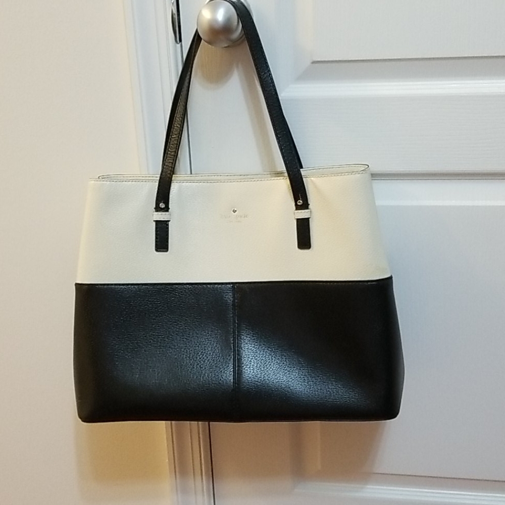 Kate Spade large Cove Street Airel purse